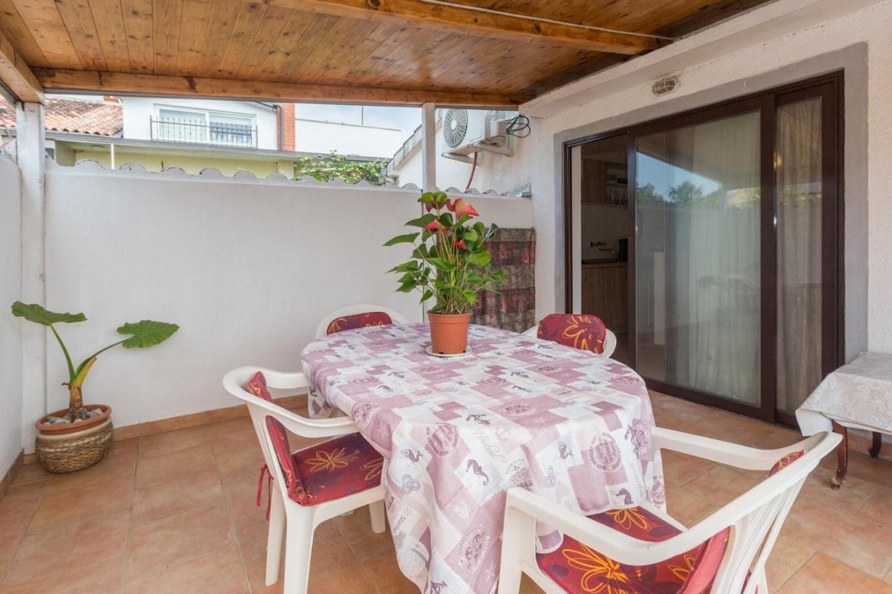 Apartman Ana Poreč Exteriör bild